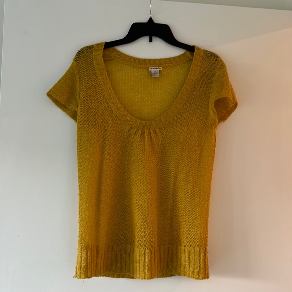 The Original Inc.  Short sleeve sweater size SM